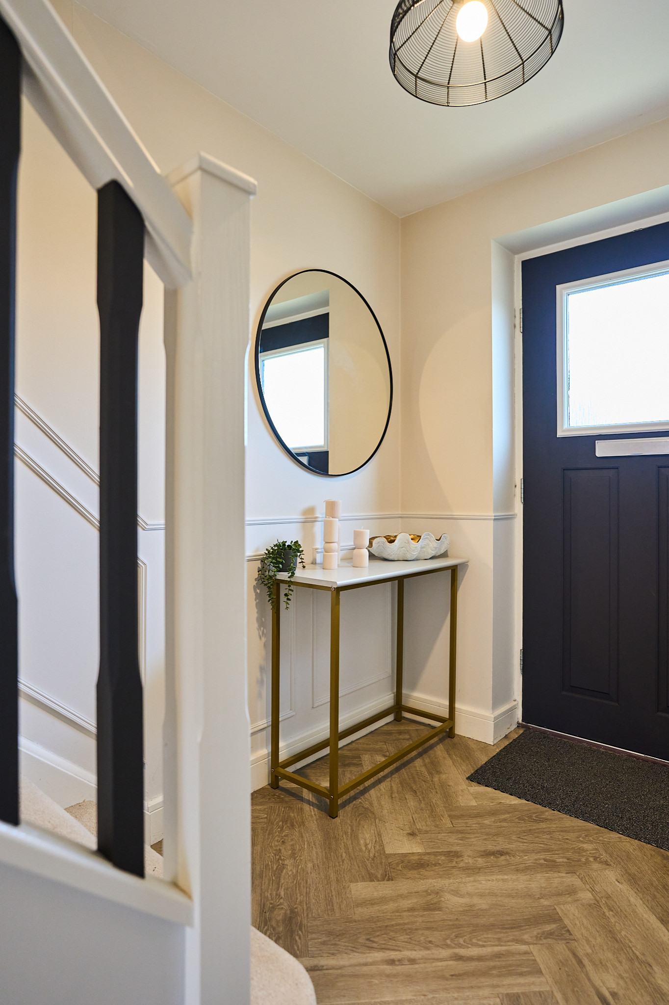 75 Most Popular 75 Beautiful Hallway with Wainscoting Ideas and Designs Design Ideas for August 2026 | Houzz IE