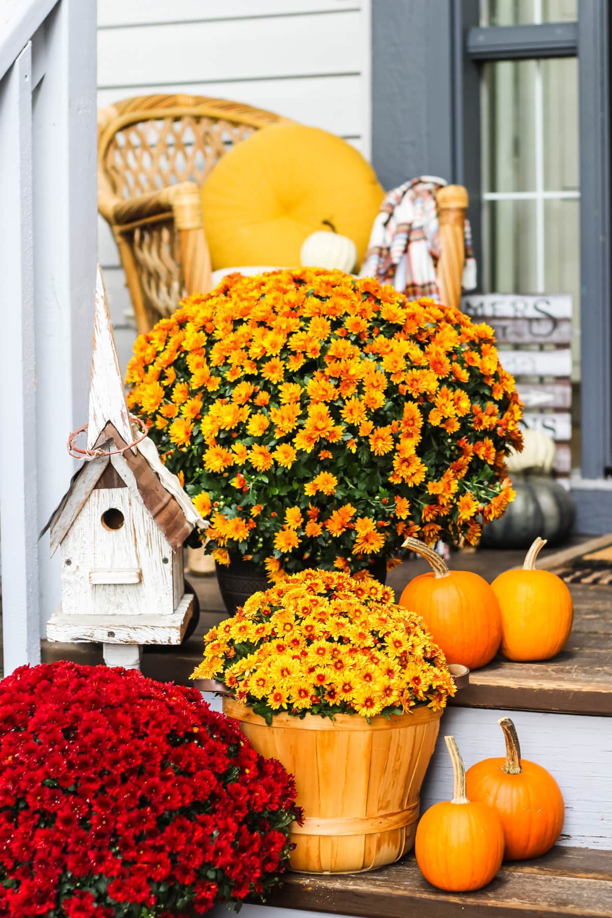 A Cozy Fall Porch - A Pretty Life In The Suburbs