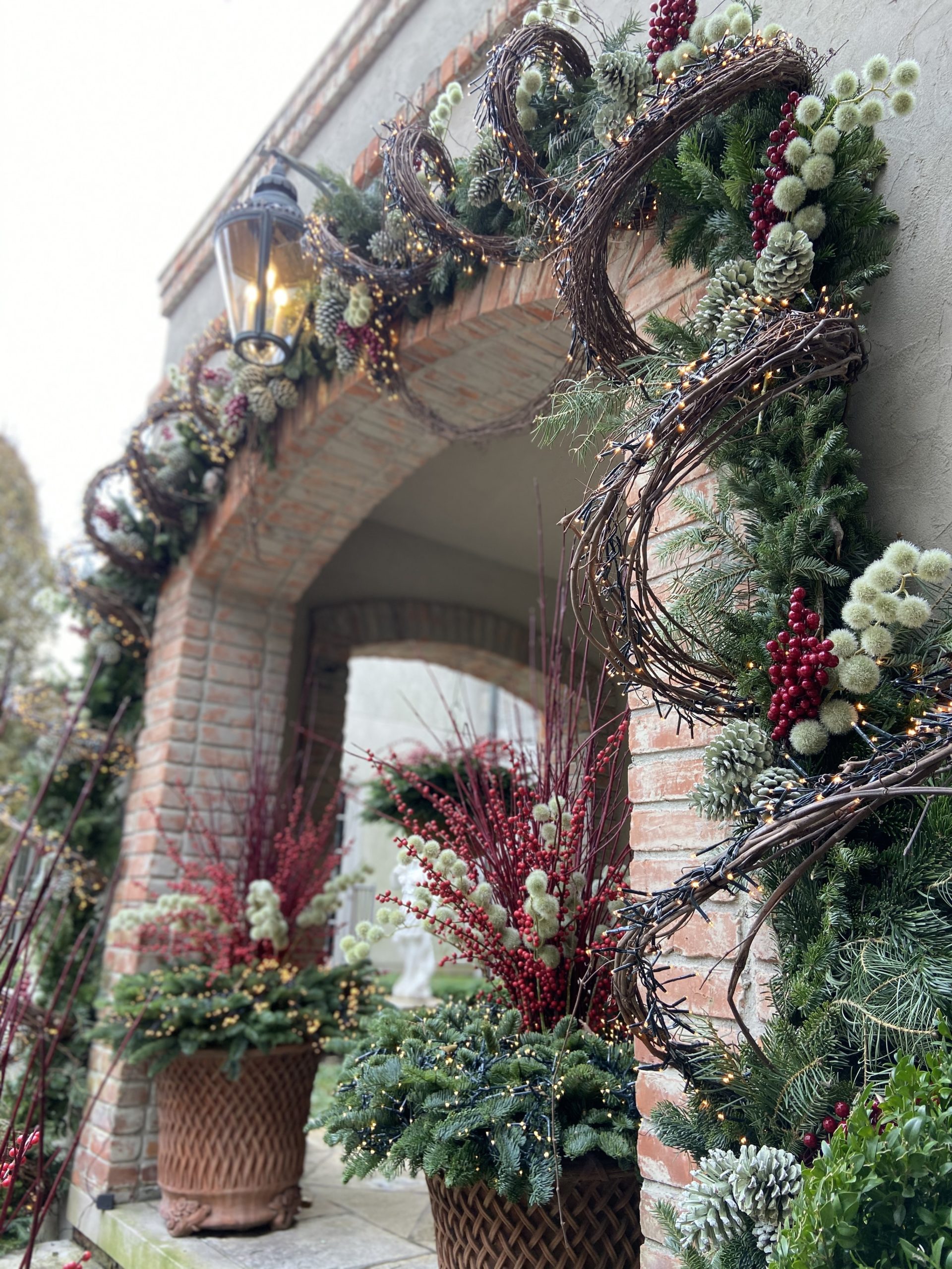 A Holiday Garland | Deborah Silver & Co.