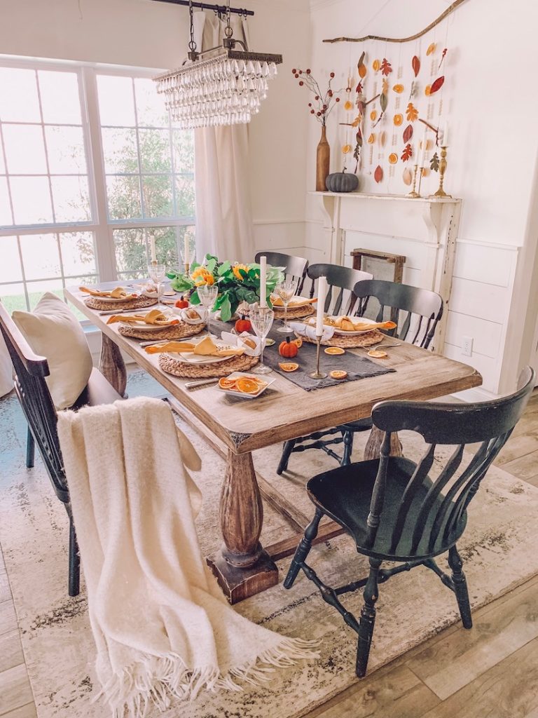 A Simple Fall Tablescape with Fall Colors -