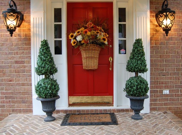 An Autumn Basket for the Front Door – Between Naps on the Porch
