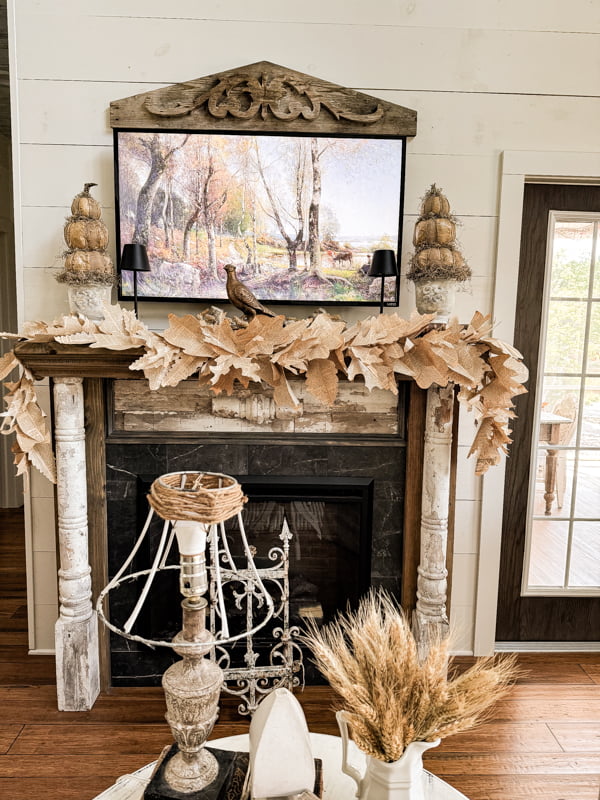 Autumn Fall Home LIving Room Tour: Budget Fall Home Decorations - The Ponds Farmhouse