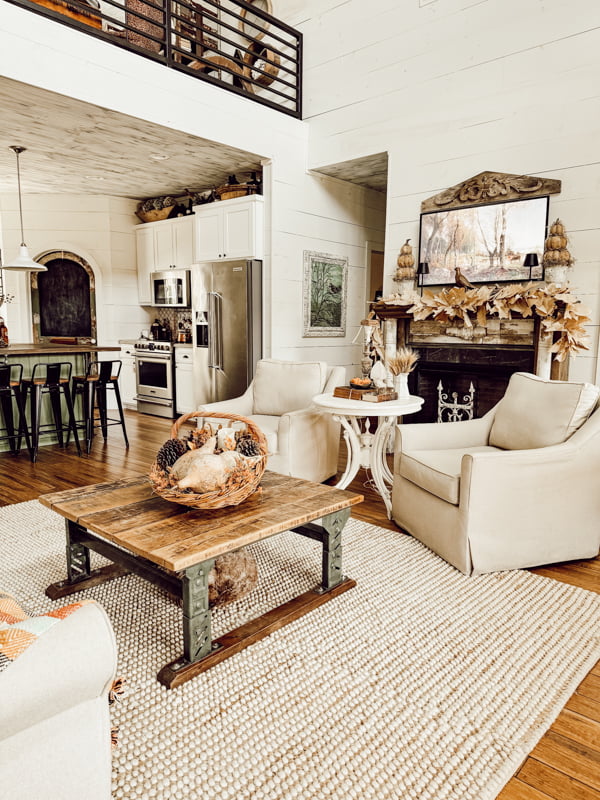 Autumn Fall Home LIving Room Tour: Budget Fall Home Decorations - The Ponds Farmhouse