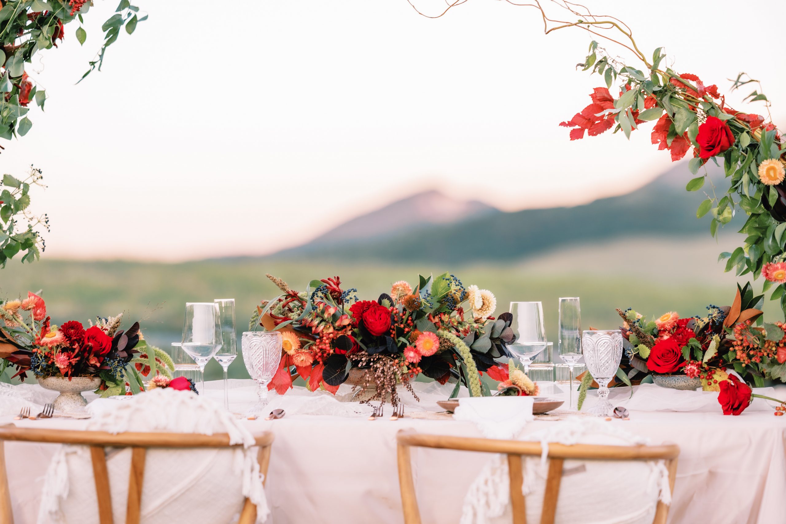 Breathtaking Fall Wedding Centerpiece Ideas for All Budgets - Spruce Mountain Events