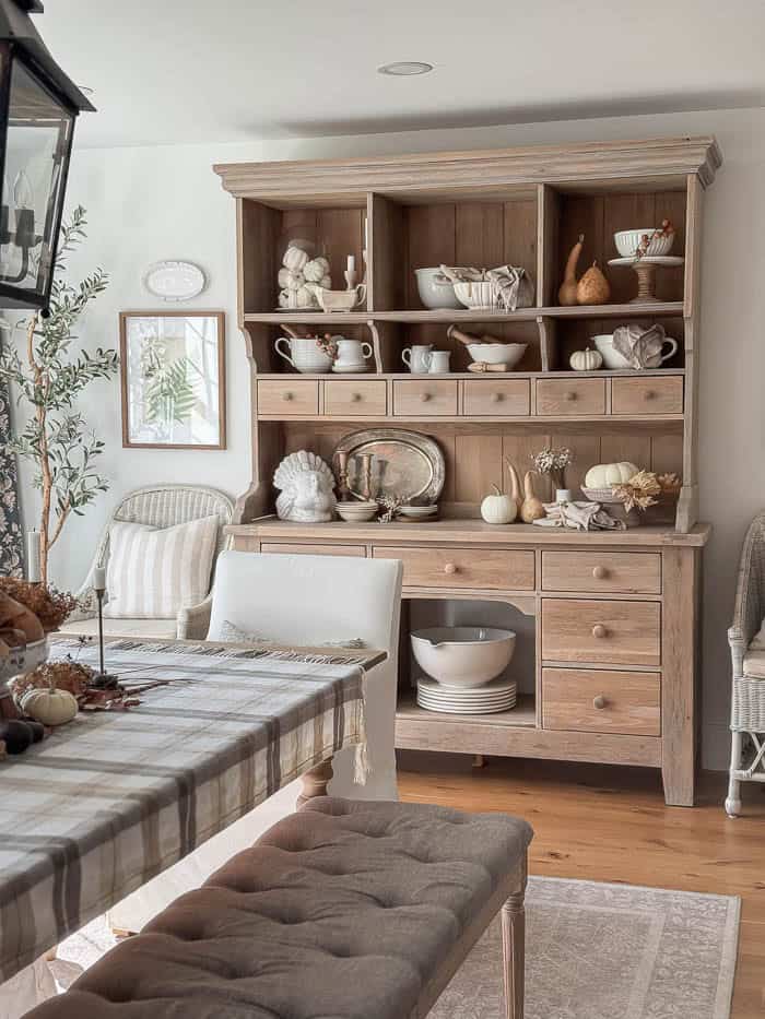 Cozy Fall Home Tour: Neutral Fall Decorating Ideas for a Warm, Welcoming Home - Rooms For Rent blog