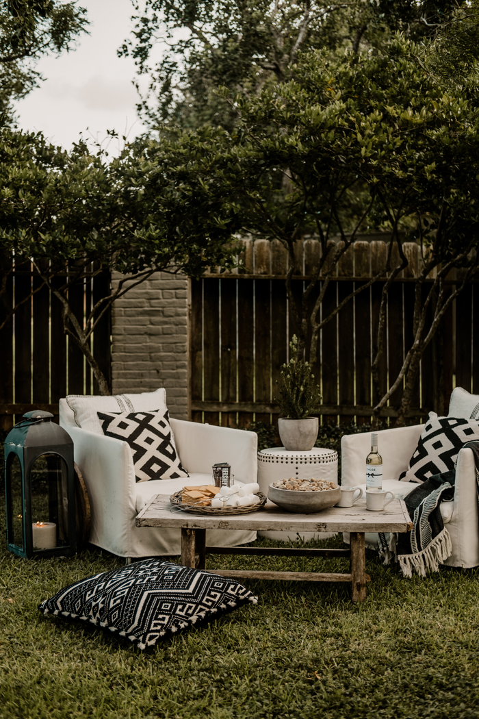 Creating Cozy Outdoor Seating For Fall in the Coastal Bend - The Bend Magazine