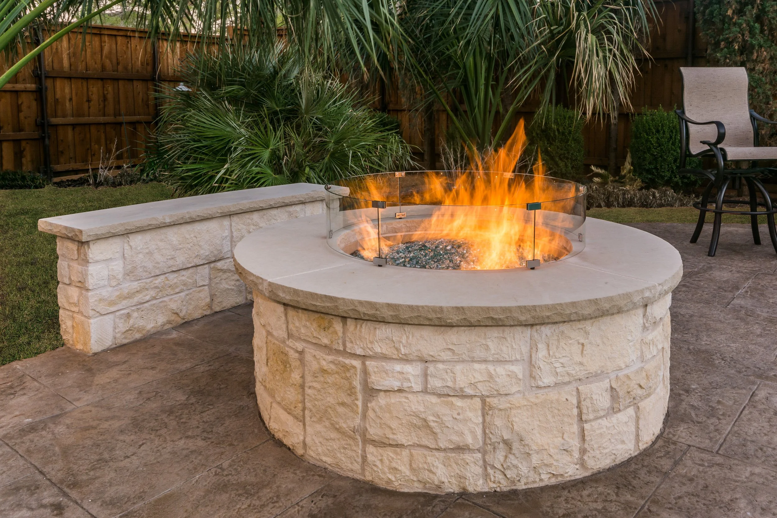 Design & Build Custom Fireplace or Fire Pit in Dallas, Fort Worth