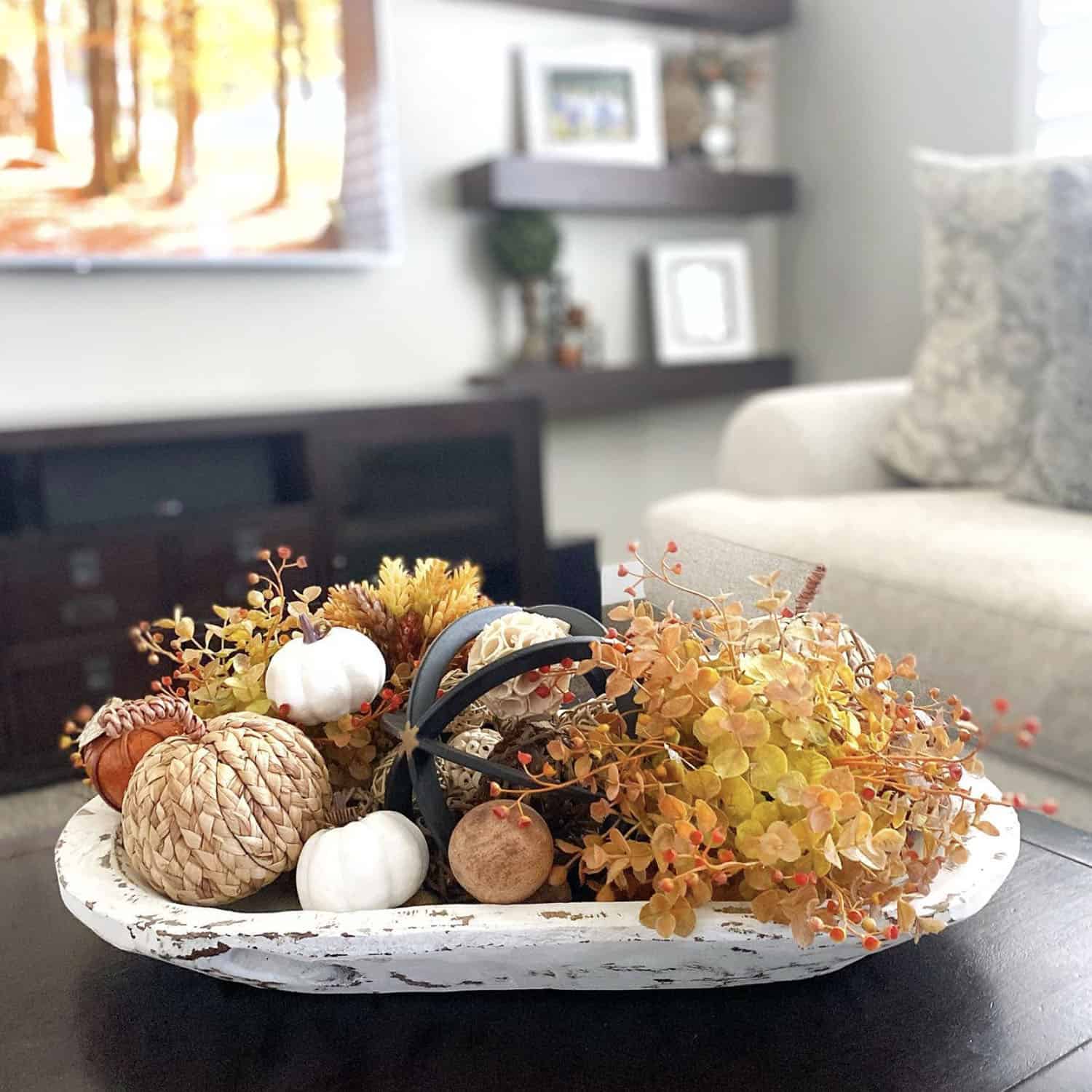 Doughbowl Centerpiece Pumpkins Look At This Gorgeous Table Using Soft Whites And Creams And Hints Of