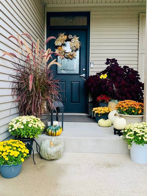Fall Into Autumn: 5 Tips for Decorating Your Front Porch – Lifestyle with Andrea