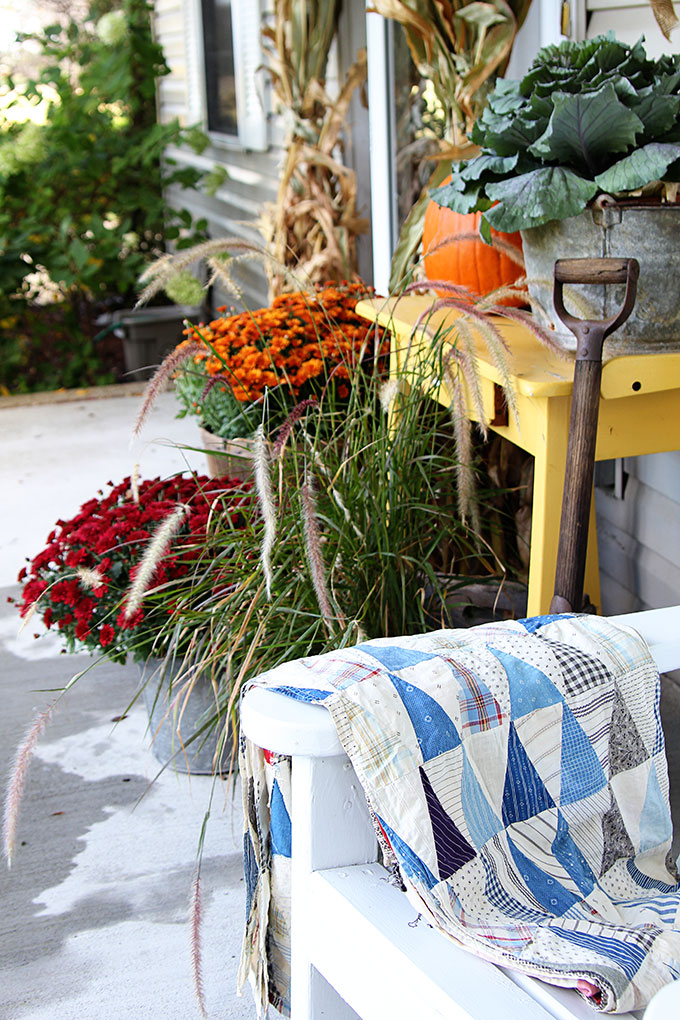 FALL PORCH DECOR FARMHOUSE STYLE story