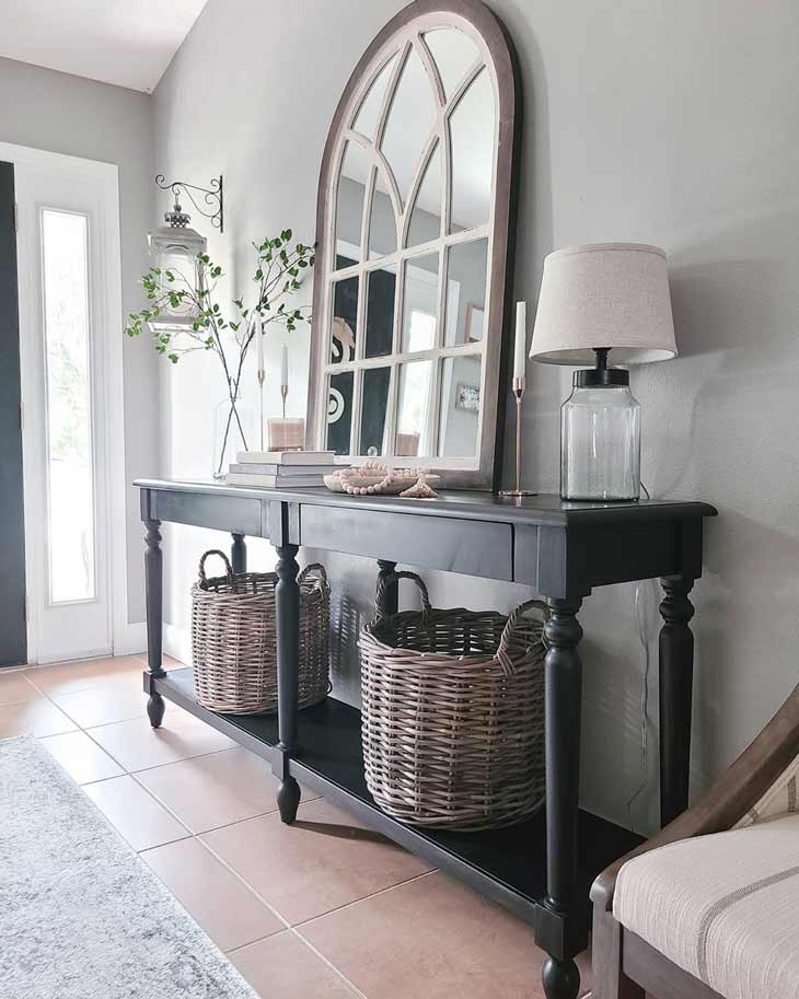 Farmhouse Entryway Table Ideas to Dazzle your Guests - Farmhousehub