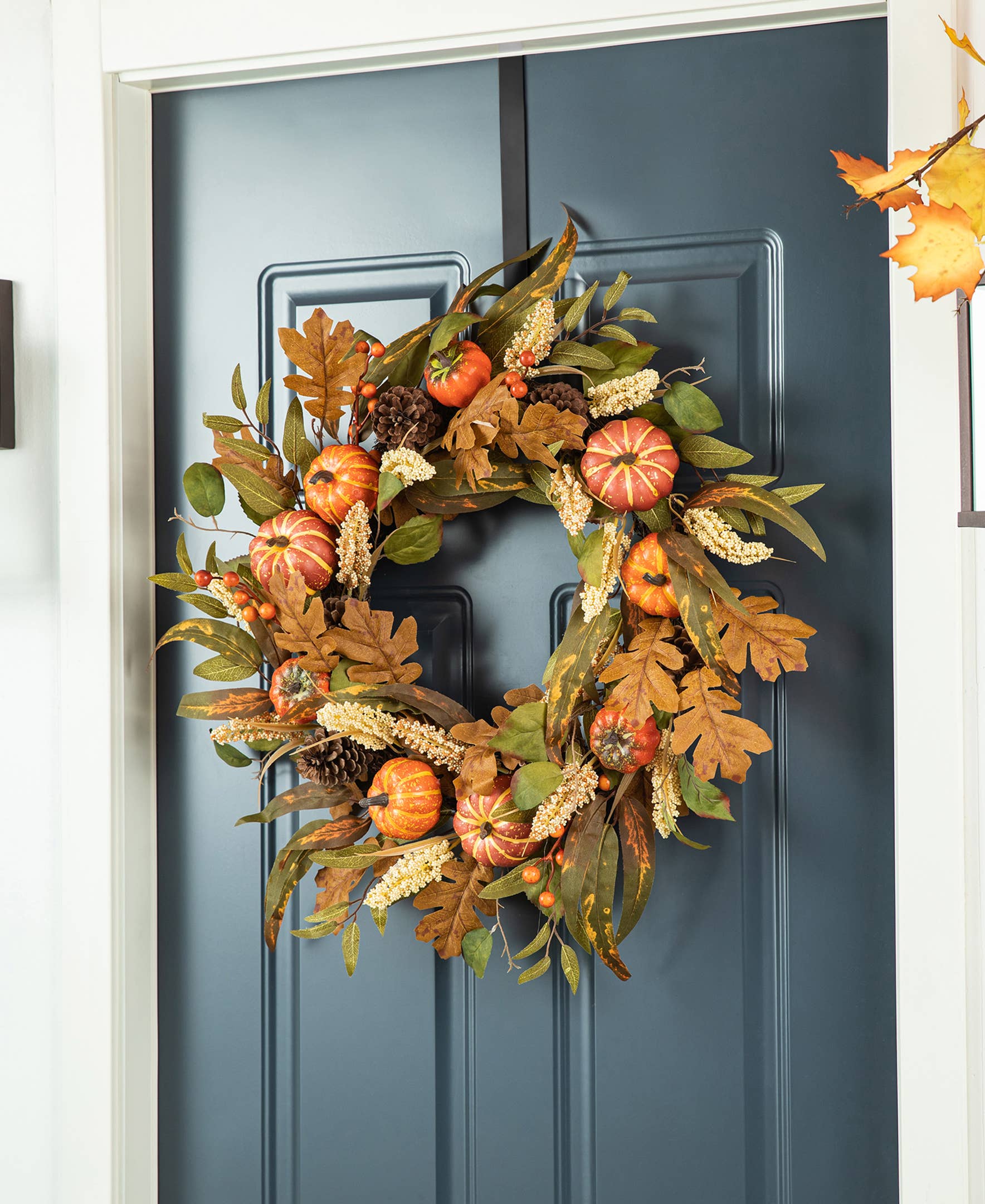 Glitzhome 24' Fall Pumpkin Leaf Floral Wreath