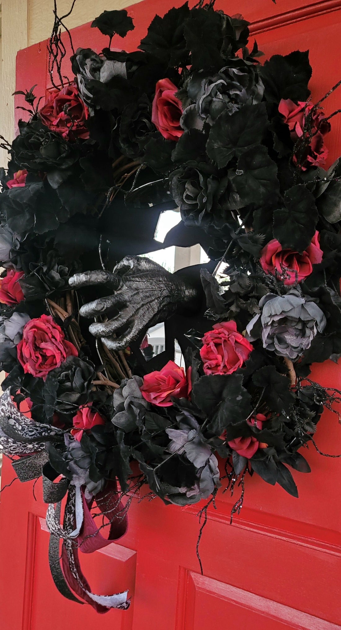 Gothic Wreath Décor for Halloween & Beyond – Wreaths by Raquel