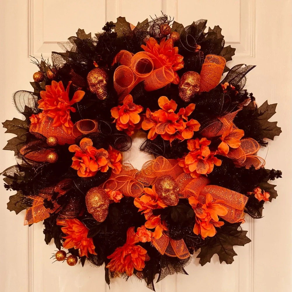 HALLOWEEN Orange & Black Deco mesh, floral with skulls Wreath Holiday Decor NWT homeinspectionservicesofthetwincities.com