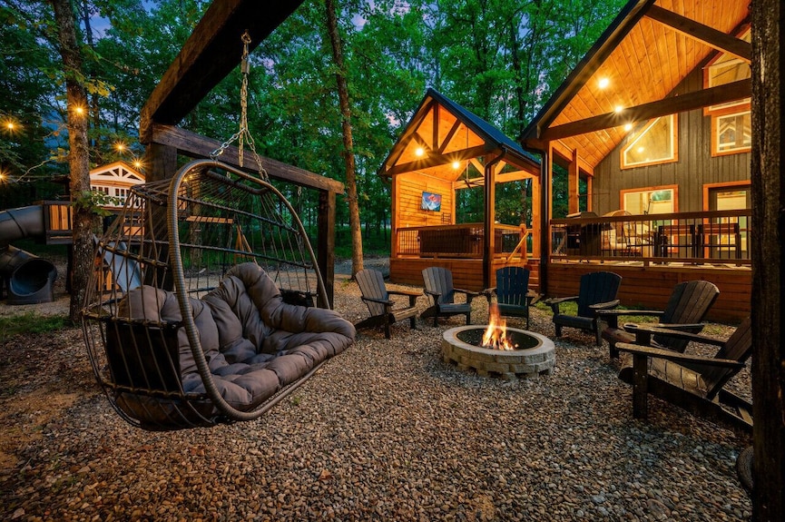 Hidden Gem · Boho Chic Paradise: Arcade & Fire Pit Swing Area - Broken Bow | Vrbo