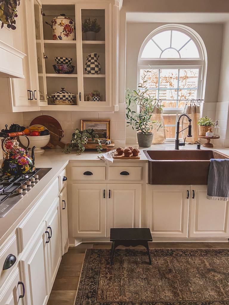 How to Create a Cozy Kitchen: 5 Kitchen Styling Tips -