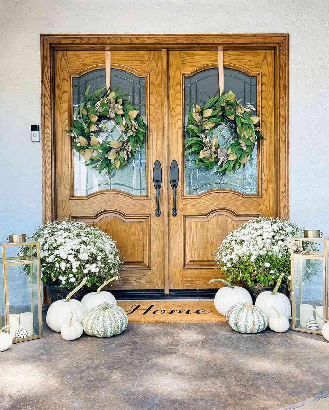How to Decorate a Small Front Porch for Fall, According to Pros