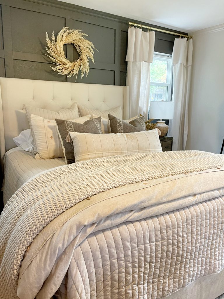 How To Design A Beautiful, Cozy Fall Bed * Hip & Humble Style
