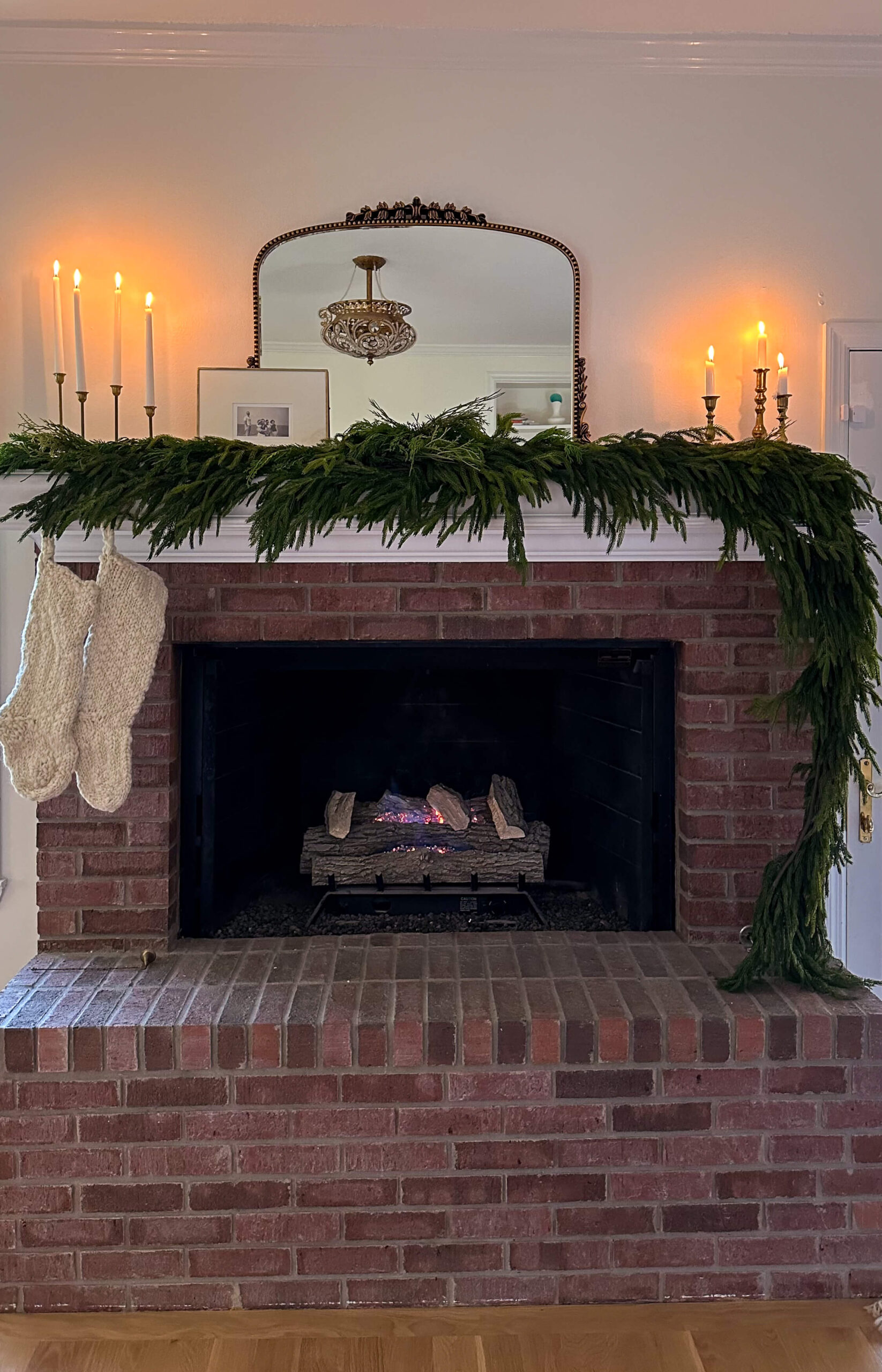 How to Layer Garland on the Mantel - allisonskiff.com
