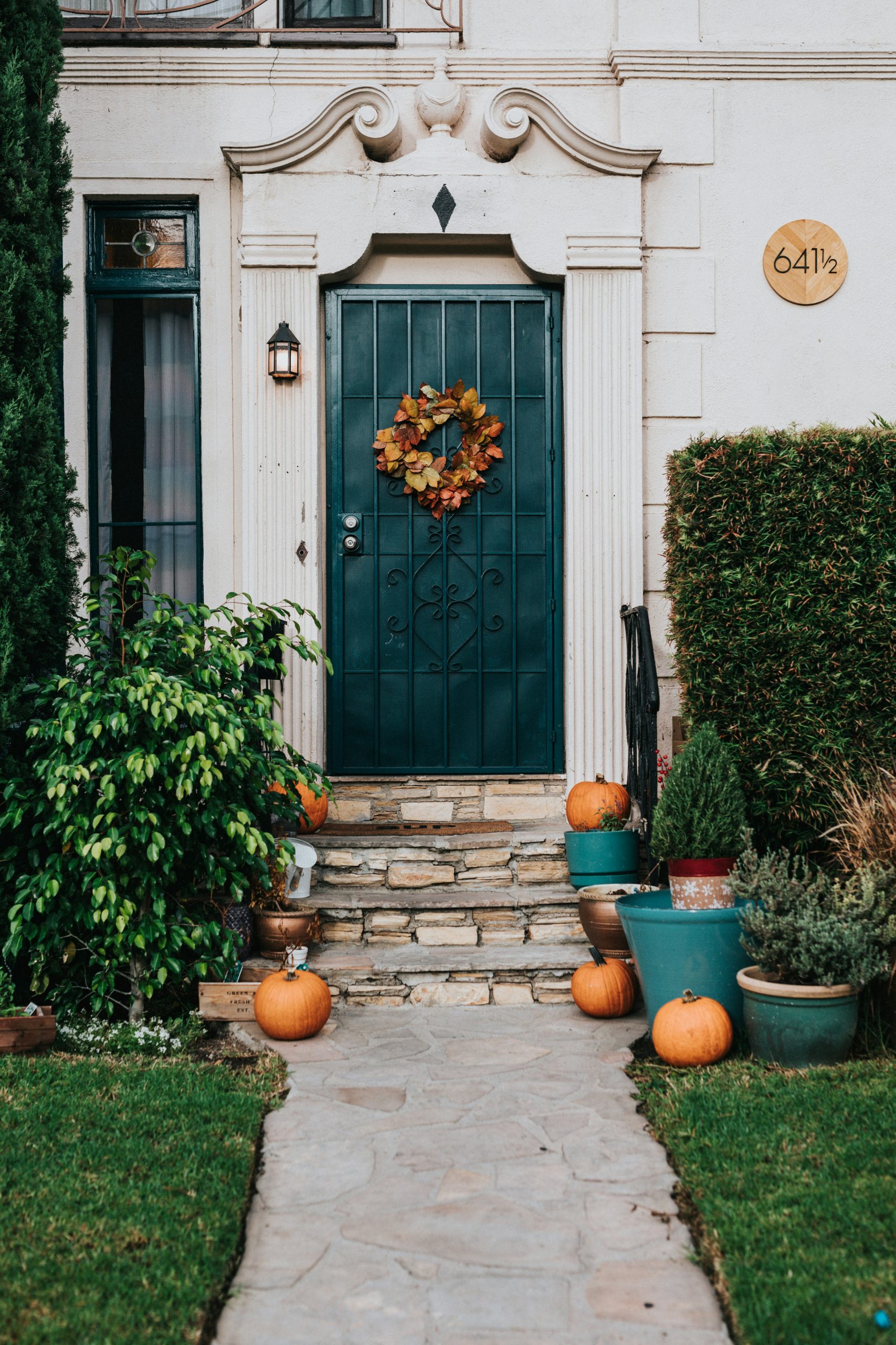 I love a good fall wreath…