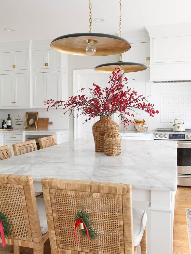 Kitchen Island Decor Ideas - Stefana Silber