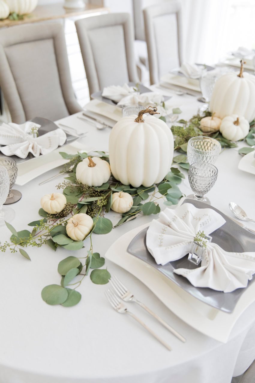 Modern Thanksgiving Table Decor Story - A Blissful Nest