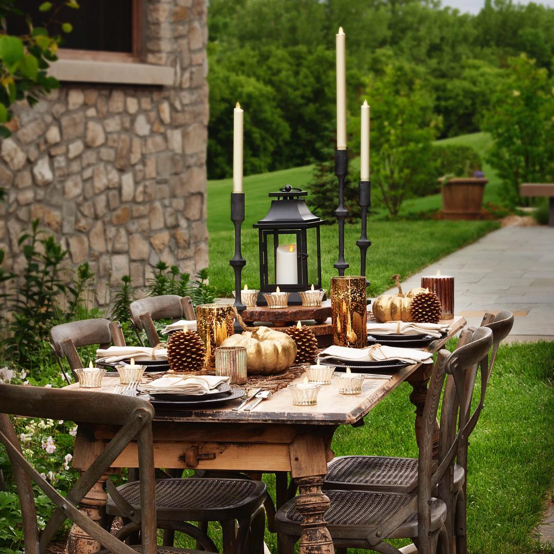 Original Outdoor Fall Decor For Your Exterior Living Spaces