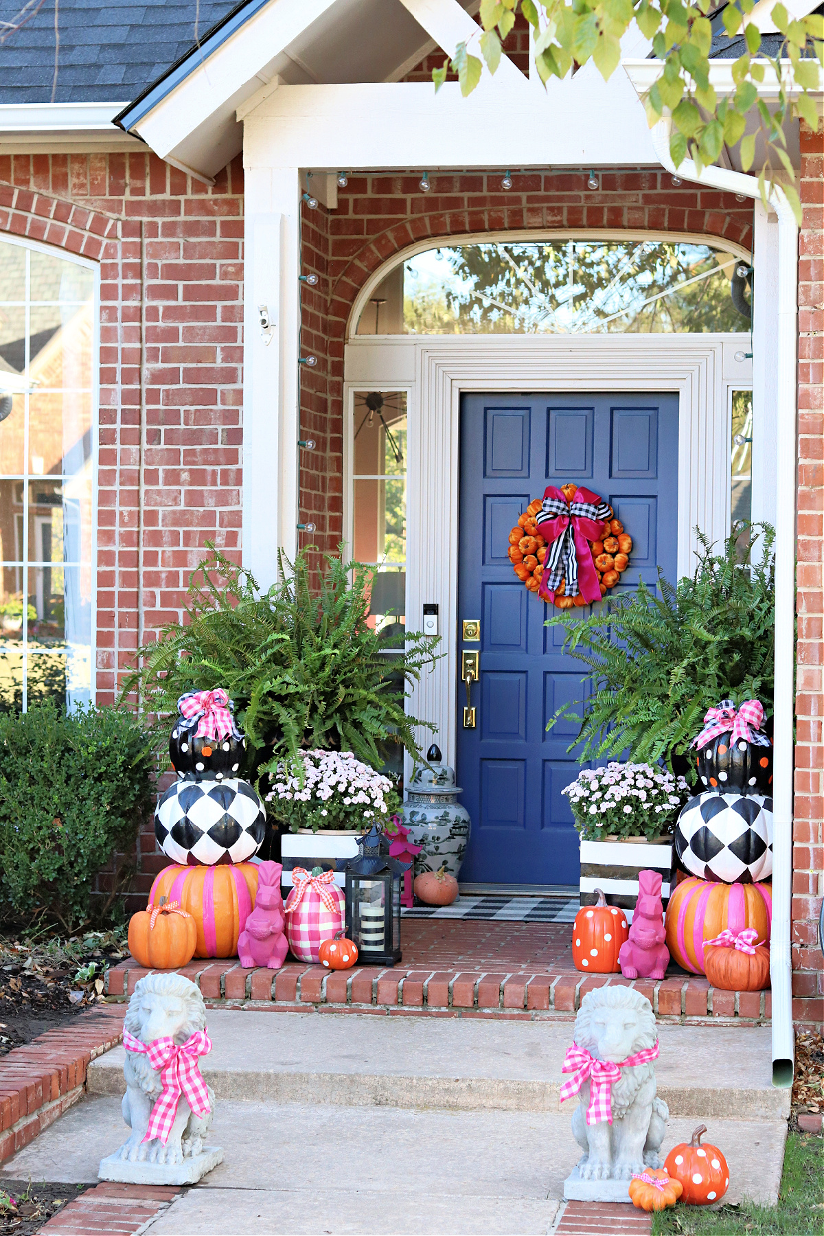 PINK, ORANGE, BLACK AND WHITE FALL FRONT PORCH 2024 | Dimples and Tangles