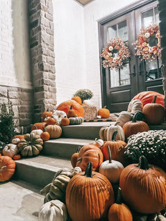 Porchside Pumpkins | Concierge Pumpkin Delivery & Design