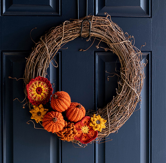 Ravelry: Fabulous Fall Wreath pattern by Crochet 365 Knit Too