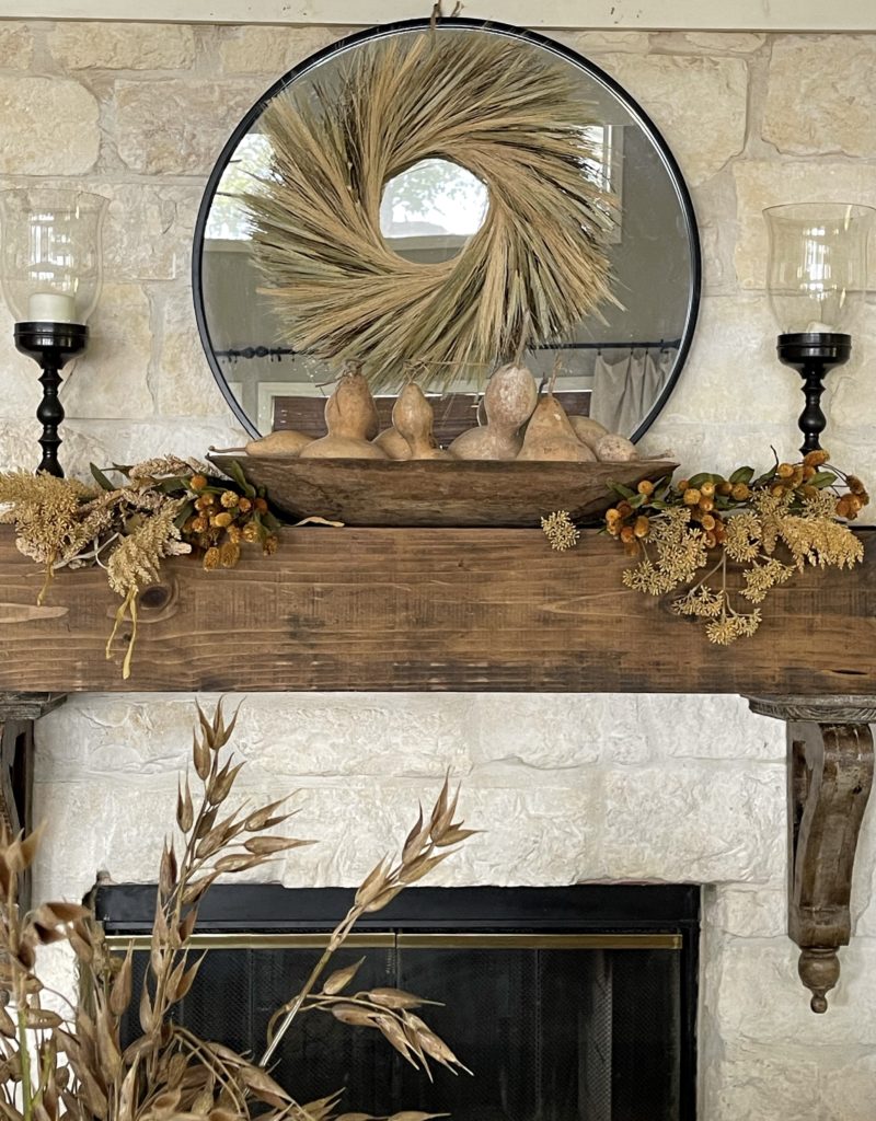 Simple Fall Mantel Ideas | Pretty Mantel Decor For Fall