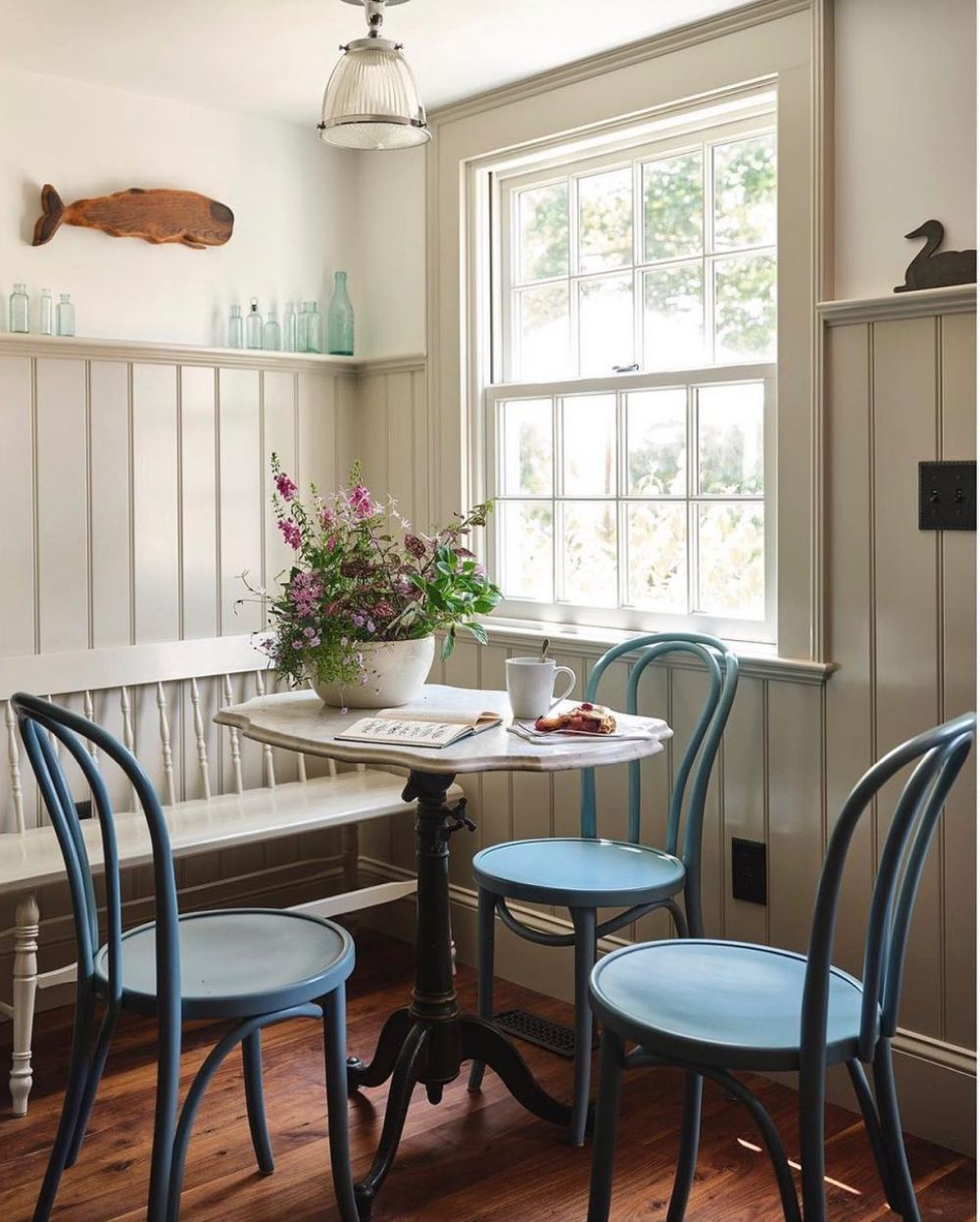 Timeless Accent Dining Room Wainscoting Ideas