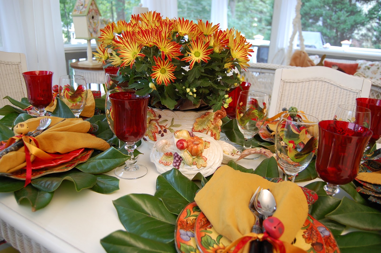 A Colorful Autumn Table Setting – Between Naps on the Porch