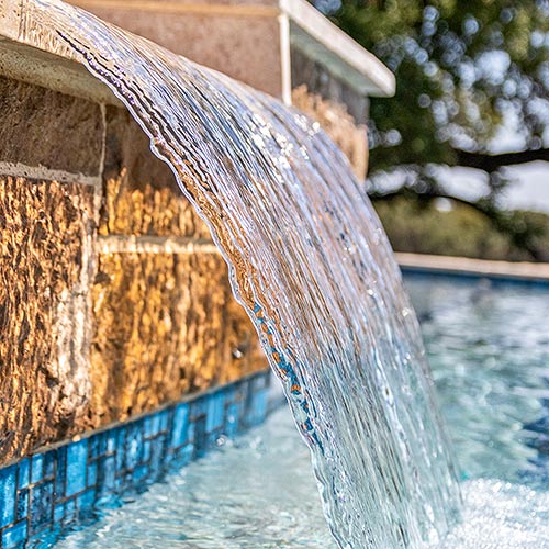 A Pool with Infinite Views | Wacoan® | Waco's Magazine™