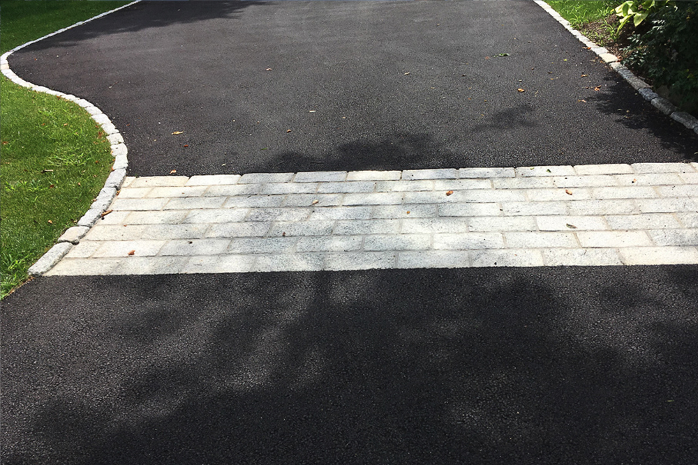 Cobblestone Aprons & Edging - Araneo Landworks