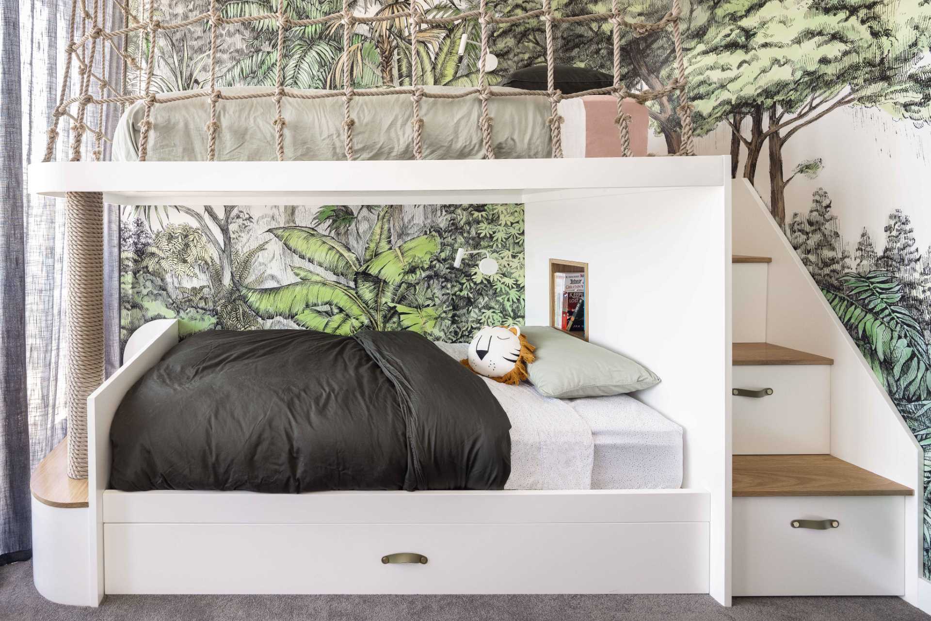 Custom Bunk Beds Were Designed For This Jungle-Themed Kid's Bedroom - Architecture Collection