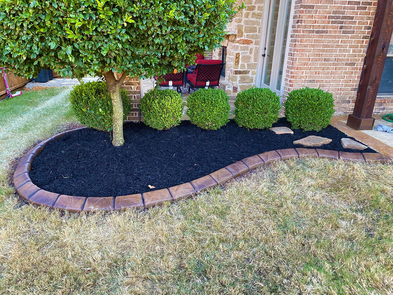 Decorative Landscape Curbing Gallery | Texas Curb Company