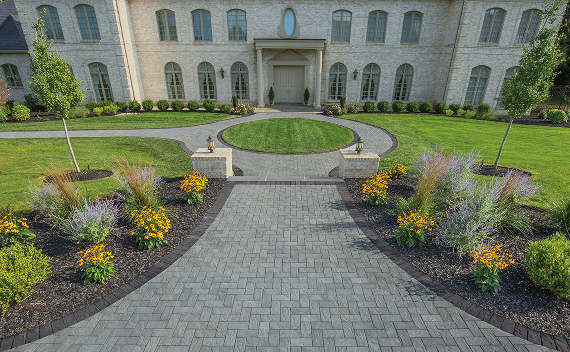 From Entrance to Estate: The Impact of Cambridge Pavers & Driveway Pavers in Zionsville, PA