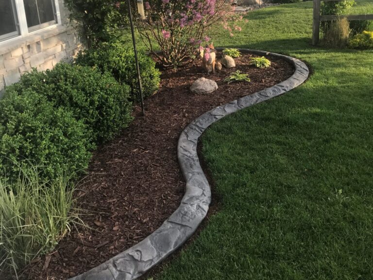 Premium Concrete Landscape Edging And Borders | Cedar Creek Curbing