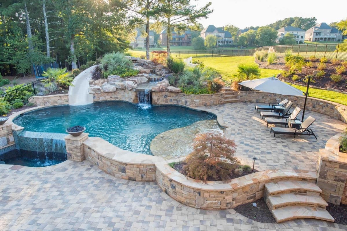 What Swimming Pool Water Features Can I Add to My Pool? - Poolcraft inc.