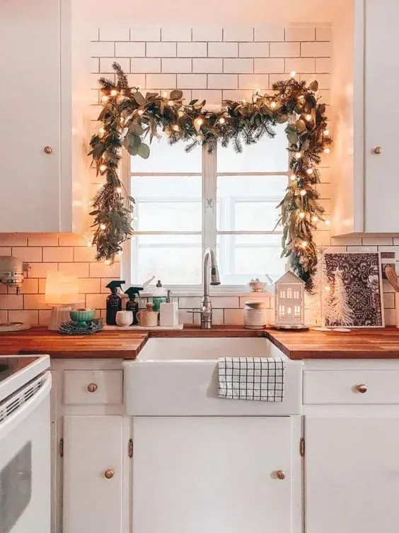 10+ Christmas Kitchen Decor Ideas — Kevin Szabo Jr Plumbing - Plumbing  Services│Local Plumber│Tinley Park, IL