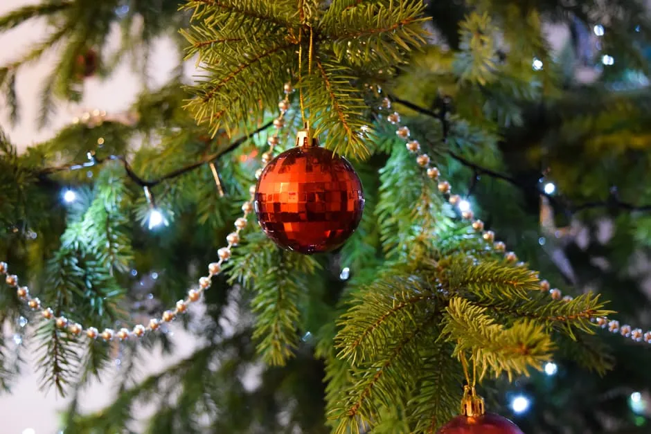10 Festive Marketing Tips to Spice Up The Holidays