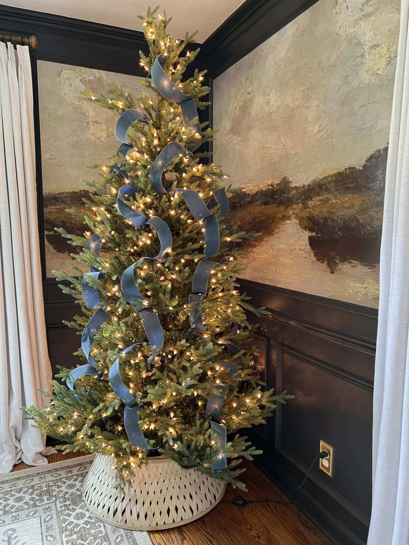 100 Fabulous Christmas Tree Decorating Ideas - shabbyfufu.com