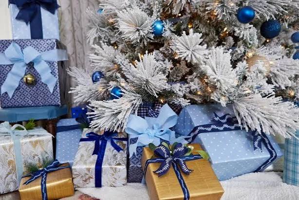 101 Best Christmas Tree Decorating Ideas for Beautiful Boughs | HGTV
