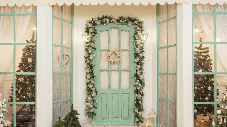11 Budget-Friendly Christmas Decorations For Your Home
