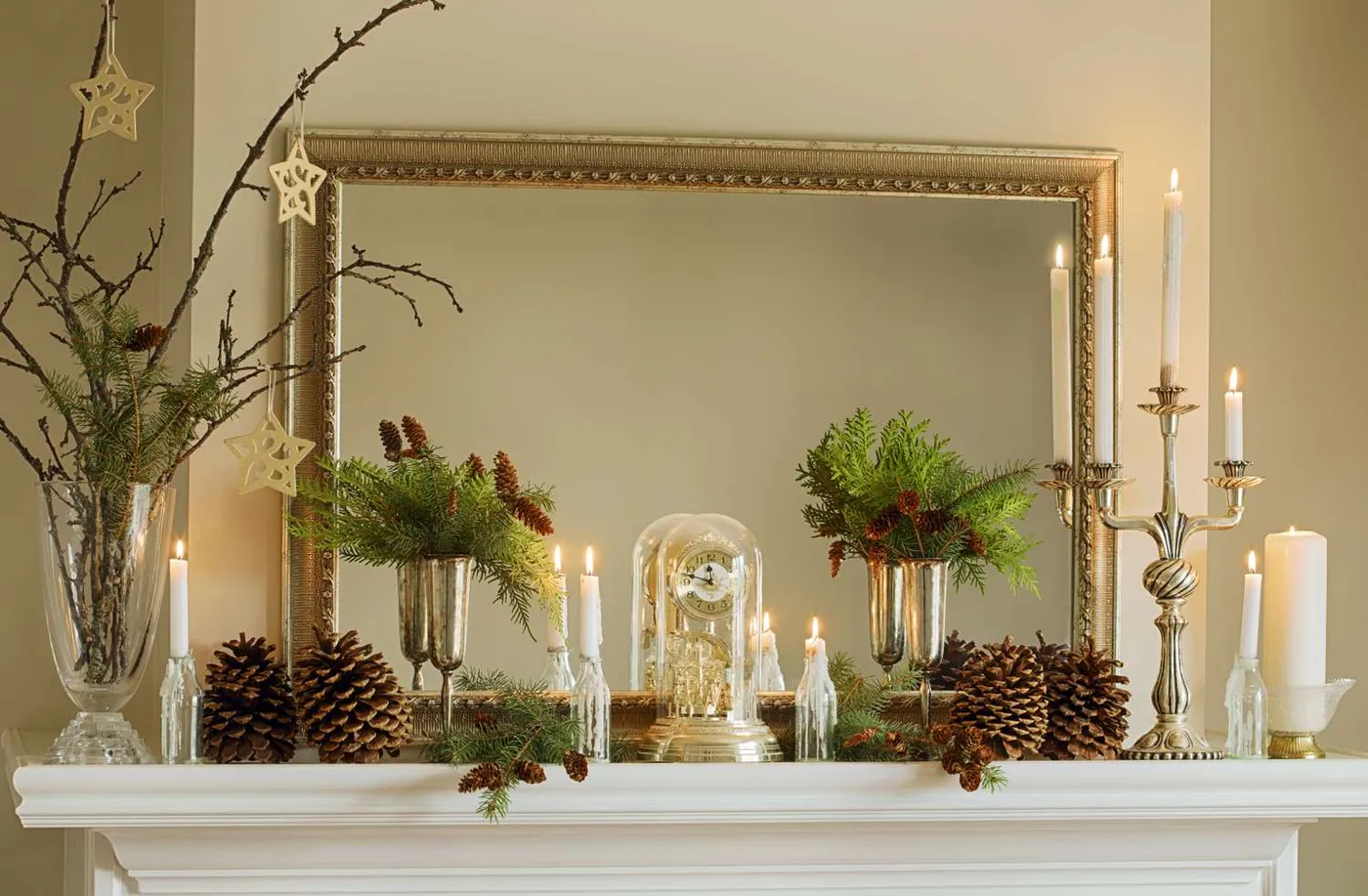 12 Holiday Mantel Décor Ideas
