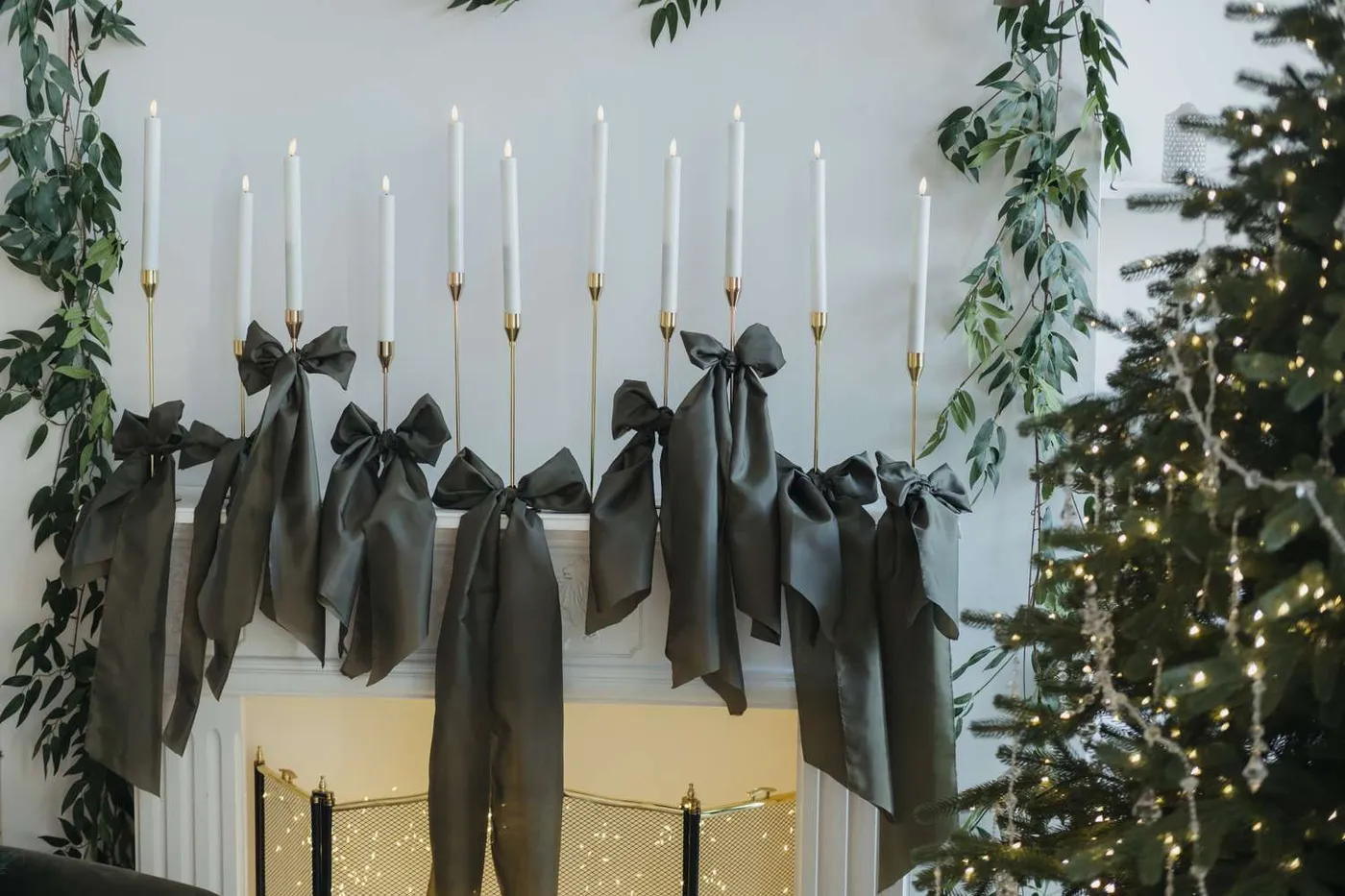 12 Holiday Mantel Décor Ideas