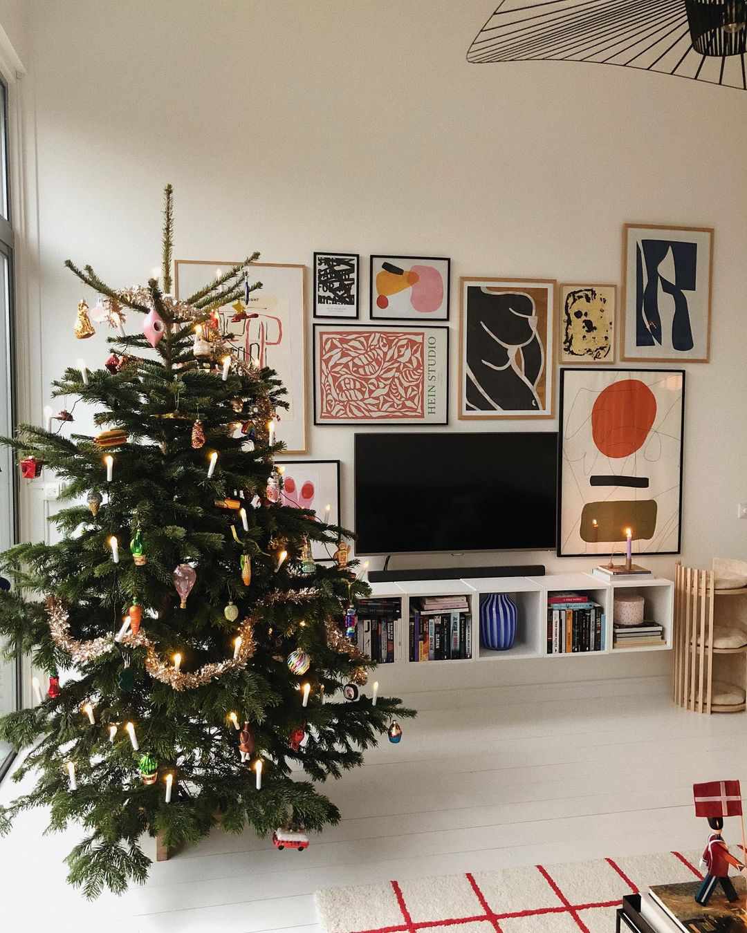 14 Scandinavian Christmas Trees That Will Bring You Joy