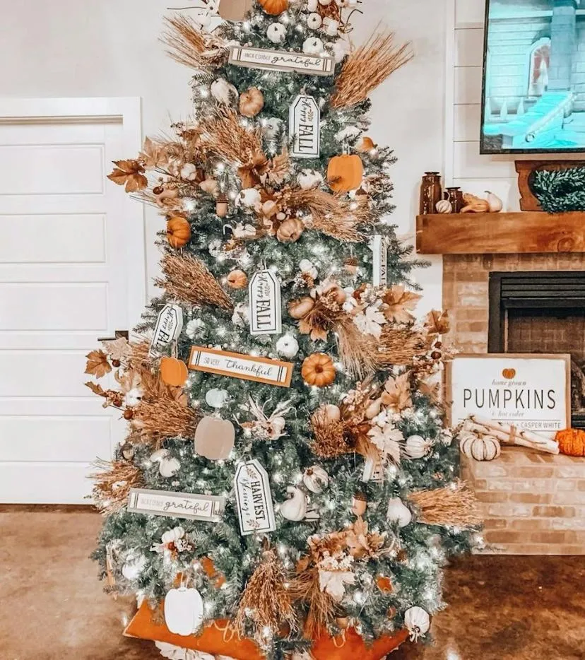 15 Thanksgiving Christmas Tree Ideas To Try At Home