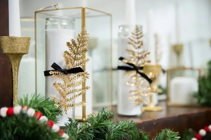 18 Dollar Store Christmas DIYs To Make Holiday Magic | HGTV